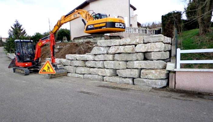 Travaux d’enrochement à Sarlat-la-Canéda